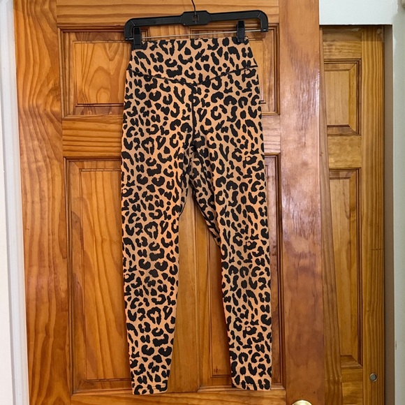 Balance Athletica leopard leggings - Picture 4 of 7